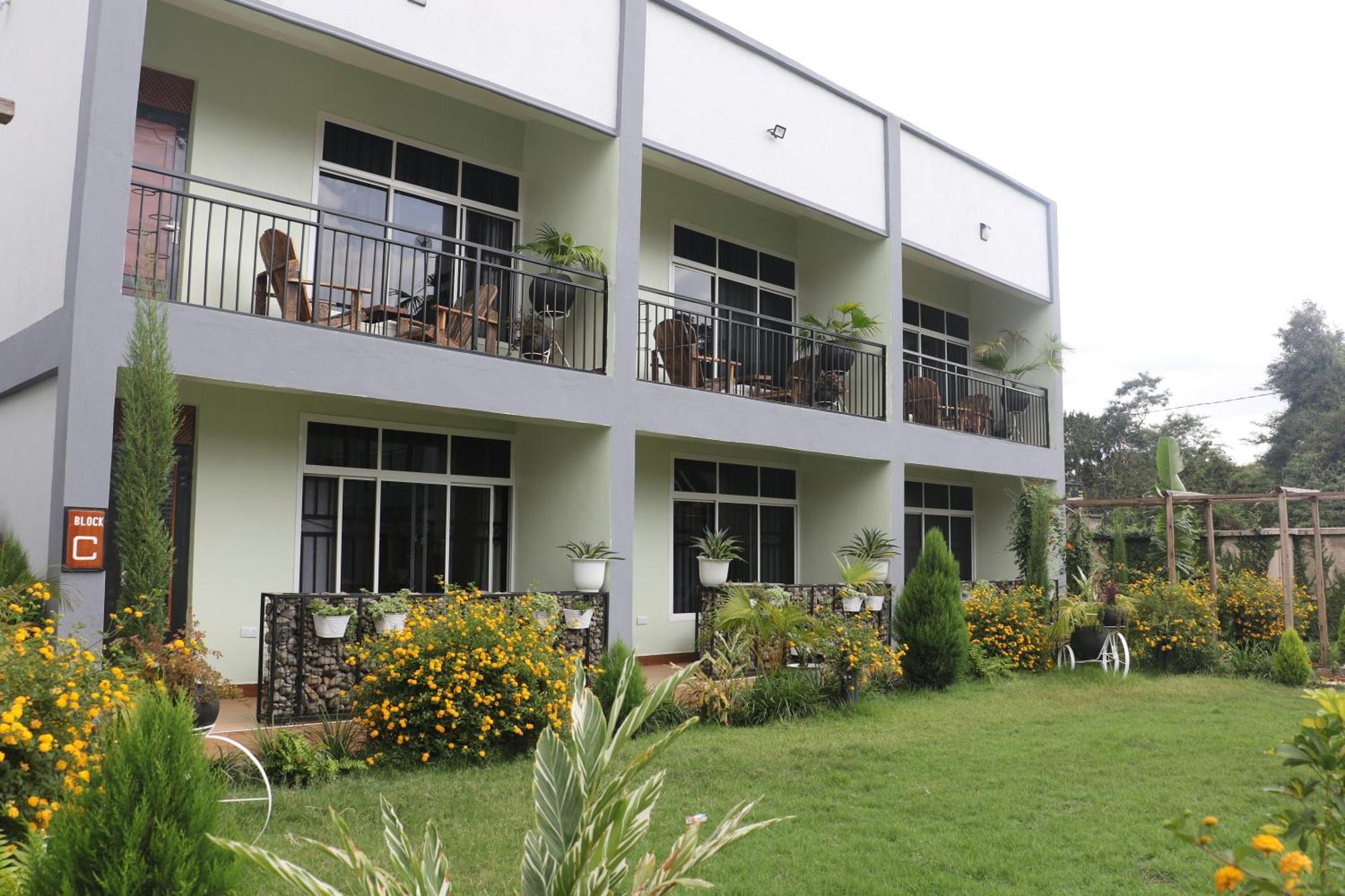At Home Suites, Moshono Arusha Nkoanrua Екстер'єр фото